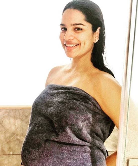 मां बनीं कुमकुम भाग्य फेम एक्ट्रेस शिखा सिंह, दिया बेटी को जन्म