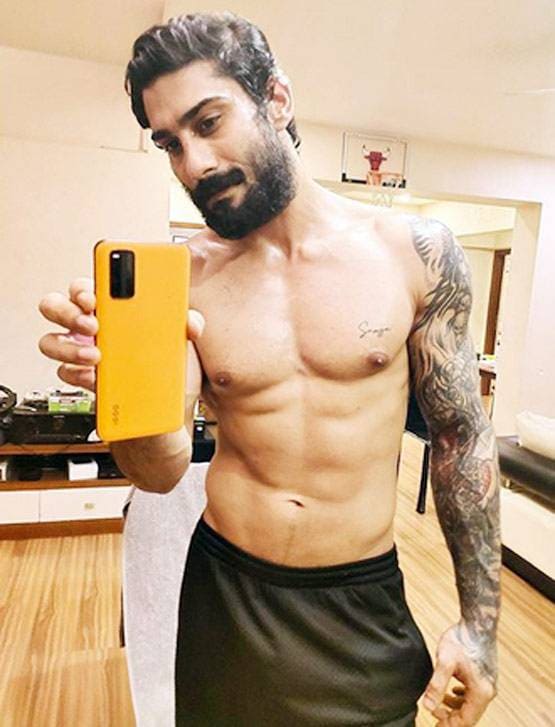 फिल्मी घरानों से ताल्लुक, फिर भी नहीं चला इन सितारों का बड़े पर्दे पर जादू