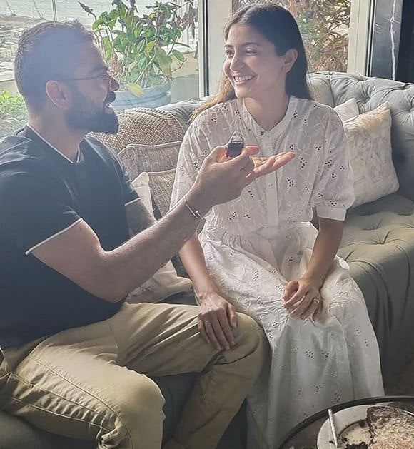 कोहली को याद आए अनुष्का संग छुट्टियों के दिन, शेयर किया ये फोटो