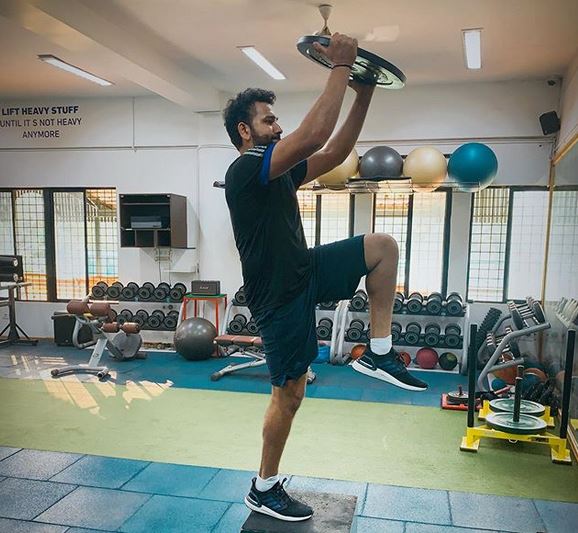 मैदान पर लौट आए 'हिटमैन', इंस्टाग्राम पर शेयर किया ट्रेनिंग का फोटो