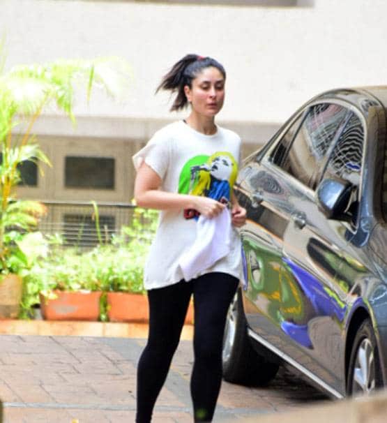 मास्क लगाकर वॉक पर निकलीं अरबाज की गर्लफ्रेंड, दोस्त संग दिखीं रकुल प्रीत