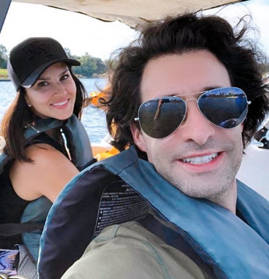 फैमिली संग आउटिंग पर निकलीं सनी लियोनी, बताया क्यों इस खास जगह पर आईं