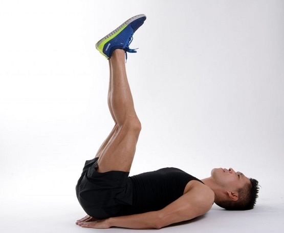 कमर दर्द पर समय रहते पा लें काबू, जानें कितना खतरनाक है ये रोग