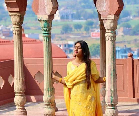 अस्पताल से घर पहुंचीं मोहिना कुमारी, लेकिन अभी भी चल रहा कोरोना का इलाज