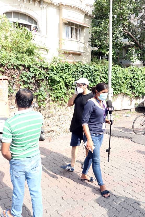 सुशांत के घर पहुंचे मुकेश छाबड़ा, डायरेक्टर संग की थी आखिरी फिल्म