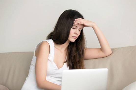 क्या है डिप्रेशन और इसके लक्षण, क्यों आते हैं आत्महत्या के विचार?