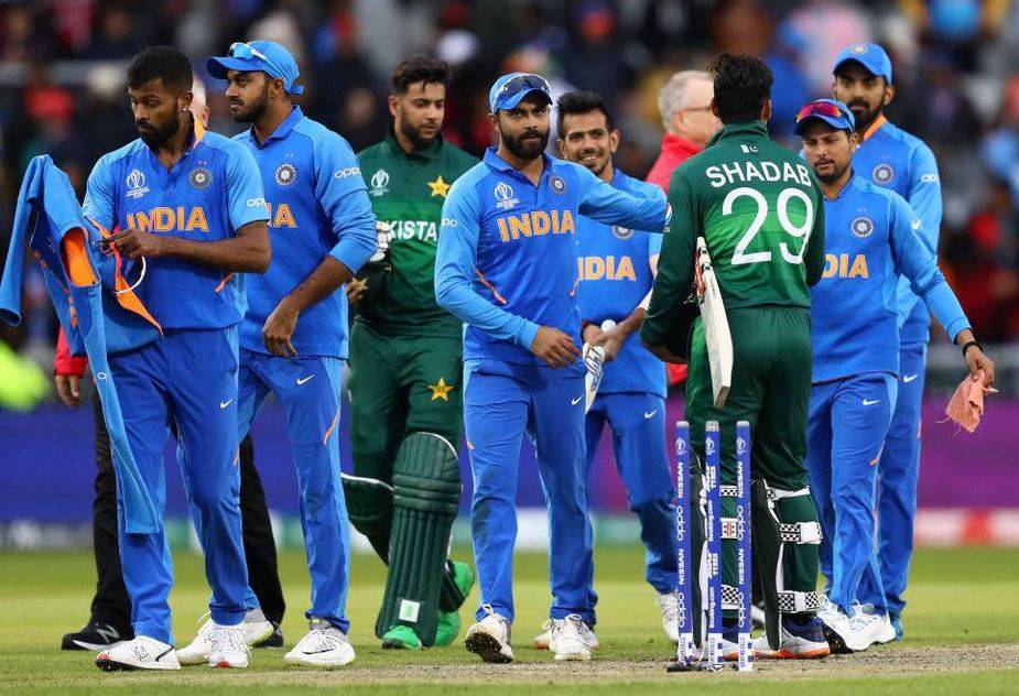 जब रोहित की आंधी में उड़ा PAK, भारत ने WC में 7वीं बार मारी बाजी