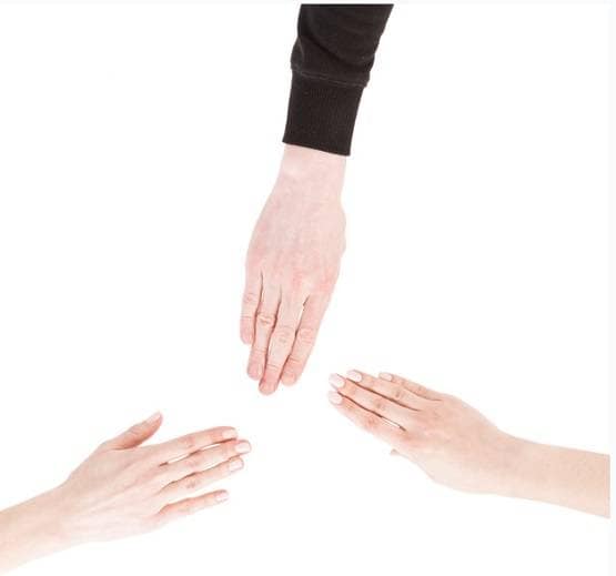 हथेली की उल्टी तरफ से जानें स्वभाव और किस्मत का हाल