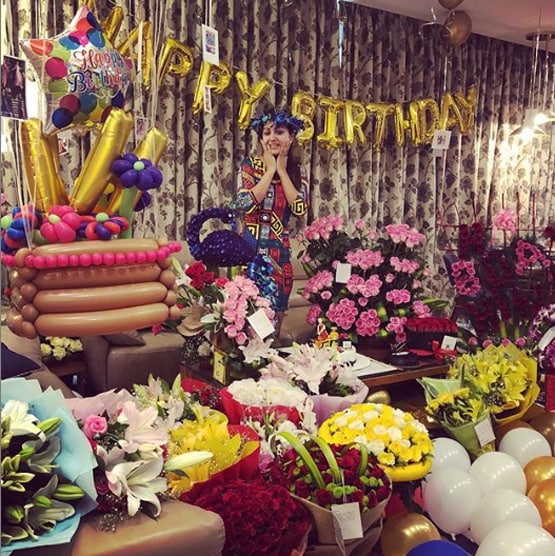 हिना खान की तरह ही स्टाइलिश है उनका घर, देखें फोटोज