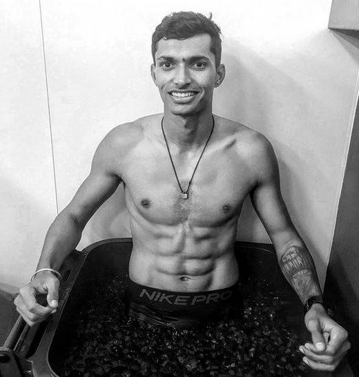 कोहली के इस गेंदबाज की फिटनेस देख हर कोई हैरान, रोनाल्डो से हुई तुलना