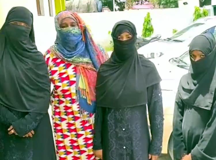 तोता उड़ा तो गुस्साए पति ने पत्नी को पीटा, ससुराल में की तोड़फोड़