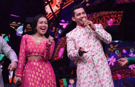 शानदार सिंगर ही नहीं टीआरपी क्वीन भी हैं नेहा, इन मौकों पर किया शॉक