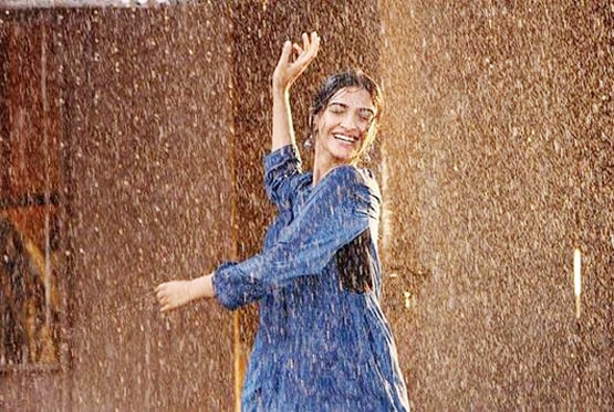 सोनम ने अर्जुन को दी बर्थडे की बधाई, हमारी जिंदगी में हंसी लाते रहो मेरे भाई