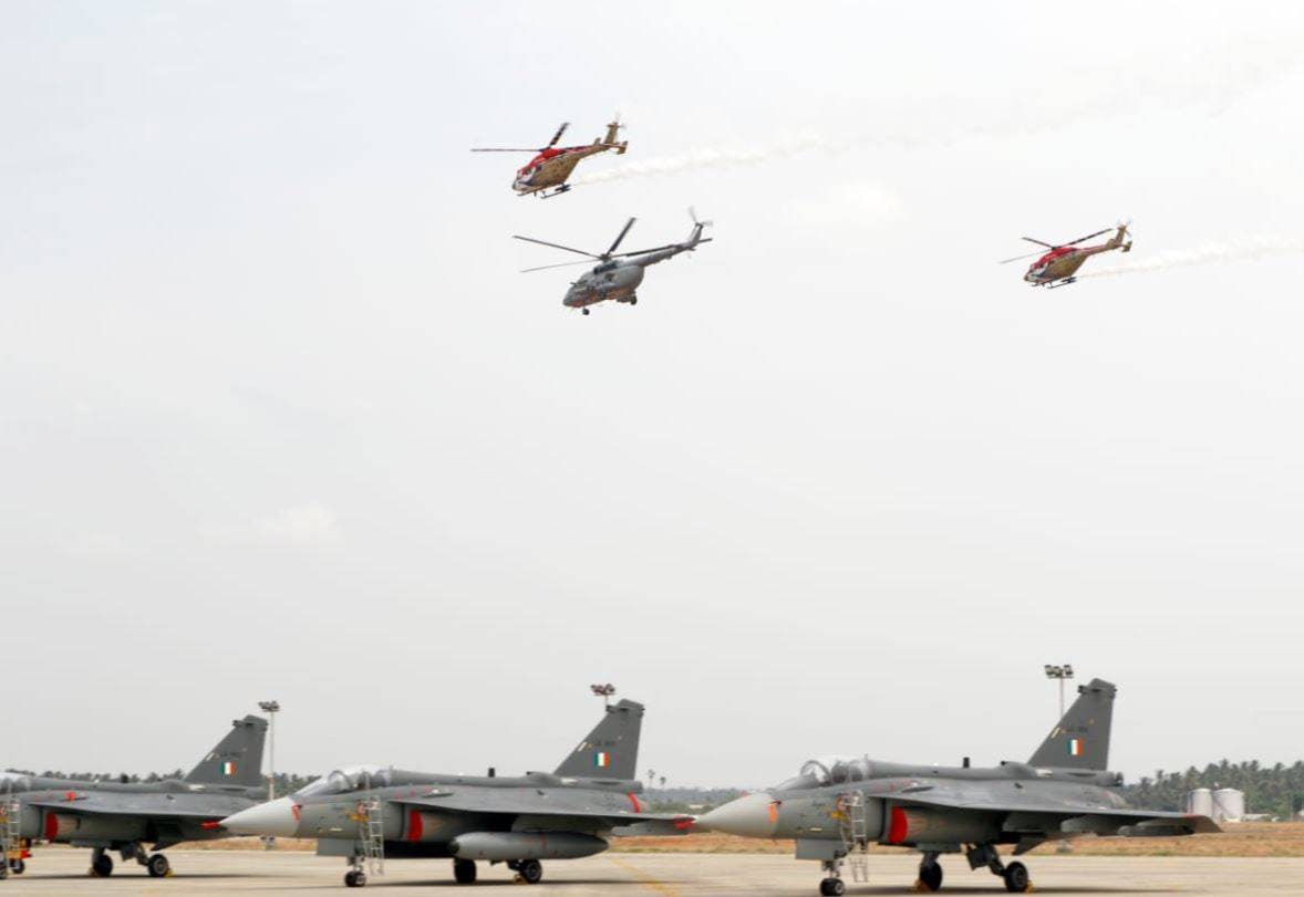 जानें फायर पावर के मामले में क्यों चीन पर भारी है भारत की एयरफोर्स