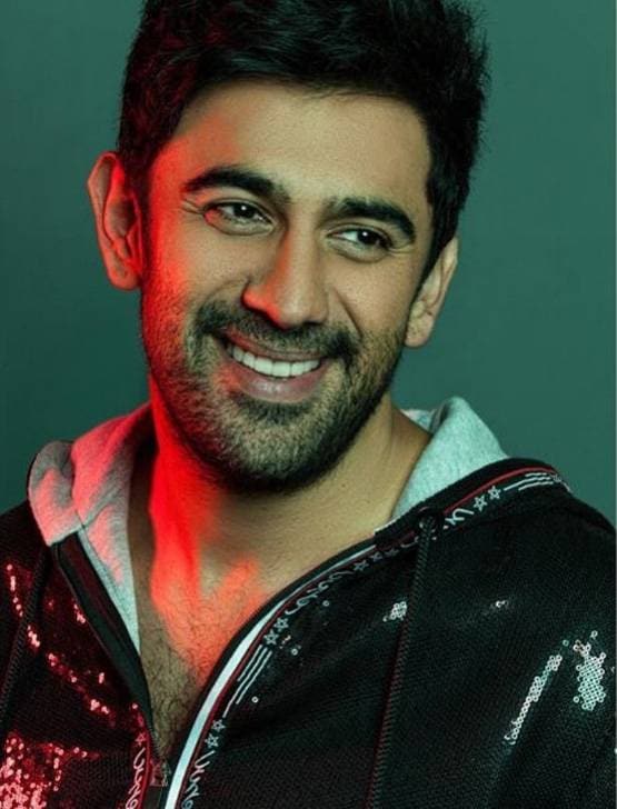 सलमान समेत कई बड़े स्टार्स संग काम, फिर भी करियर में बैकफुट पर ये एक्टर