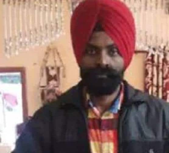 10 साल के बेटे ने दी मुखाग्नि, शहीद की पत्नी बोलीं- बदला ले सरकार