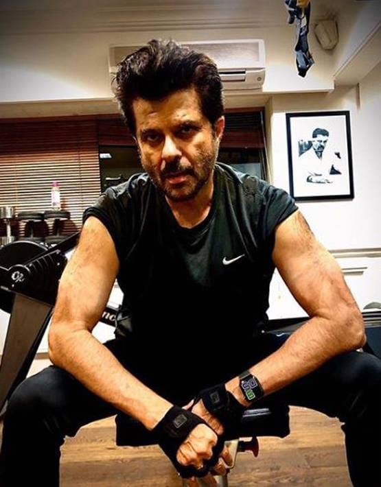 PHOTOS: मास्क लगाकर निकले अन‍िल कपूर, ग्रॉसरी शॉपिंग पर अदा शर्मा