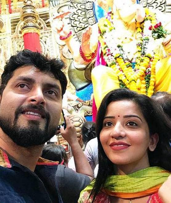 गणपति दर्शन की फोटो शेयर करने पर ट्रोल हुईं मोनालिसा, दिया करारा जवाब