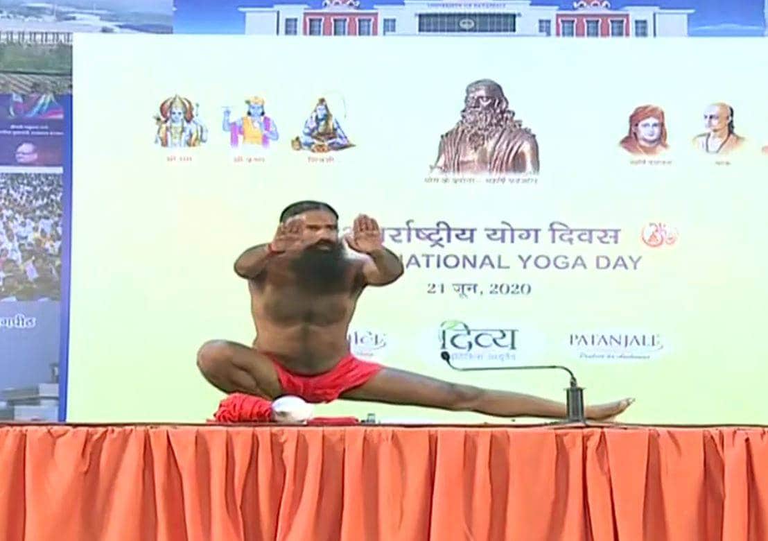 कोरोना ने किया मजबूर, फिर भी पूरी दुनिया में योग दिवस की धूम
