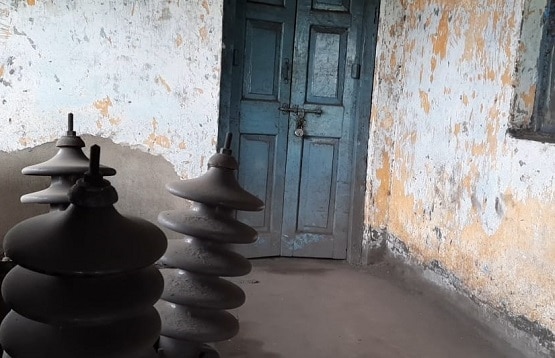 जोर से हिलने लगी बिजली विभाग में रखी कुर्सी, कर्मचारियों ने बताया भूत