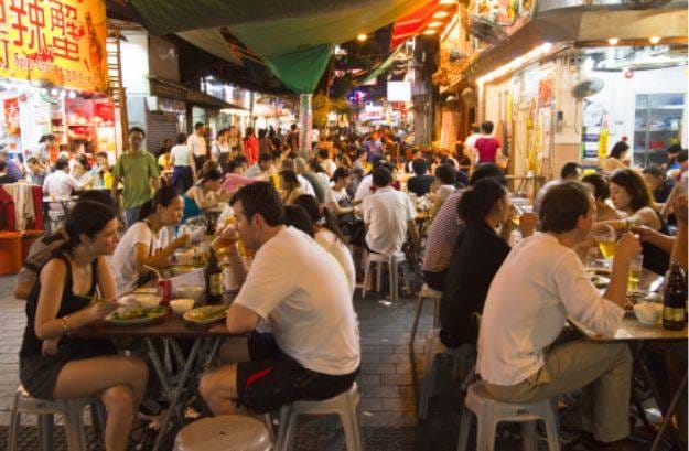 चीनी प्रोफेसर की मांग- महिलाओं को मिले दो पति रखने की इजाजत