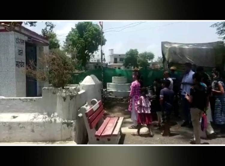 थानेदार ने कराया मंदिर का जीर्णोद्धार, नाम रखा कोरोना महादेव