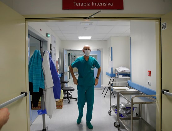 डॉक्टरों की चेतावनी- कोरोना से ठीक होने के बाद लोगों को PTSD का खतरा