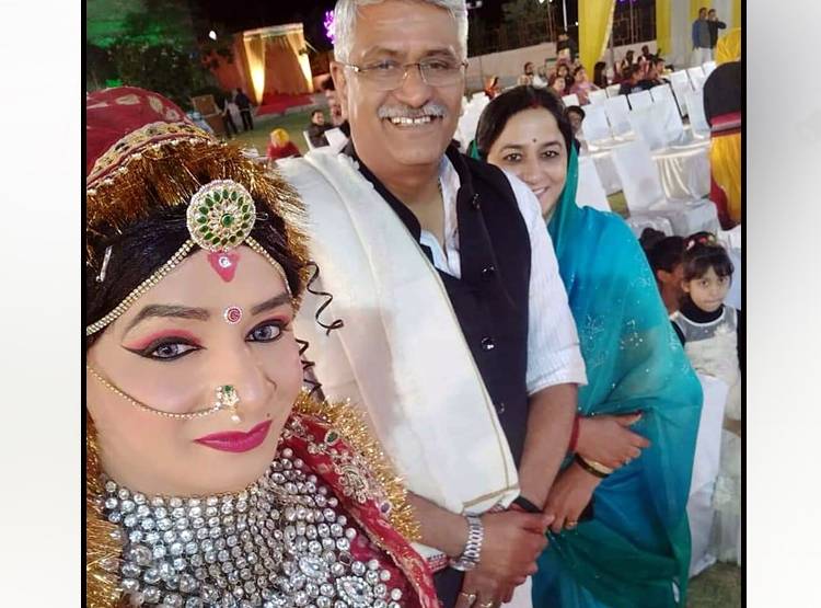 मेल स्टेज डांसर से दीपक का ऊबा मन तो कराया जेंडर चेंज, अब बना 'दीपिका'