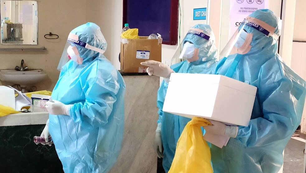  देश में कोरोना के 1,41,842 एक्टिव केस, 8,498 लोग गंवा चुके हैं जान