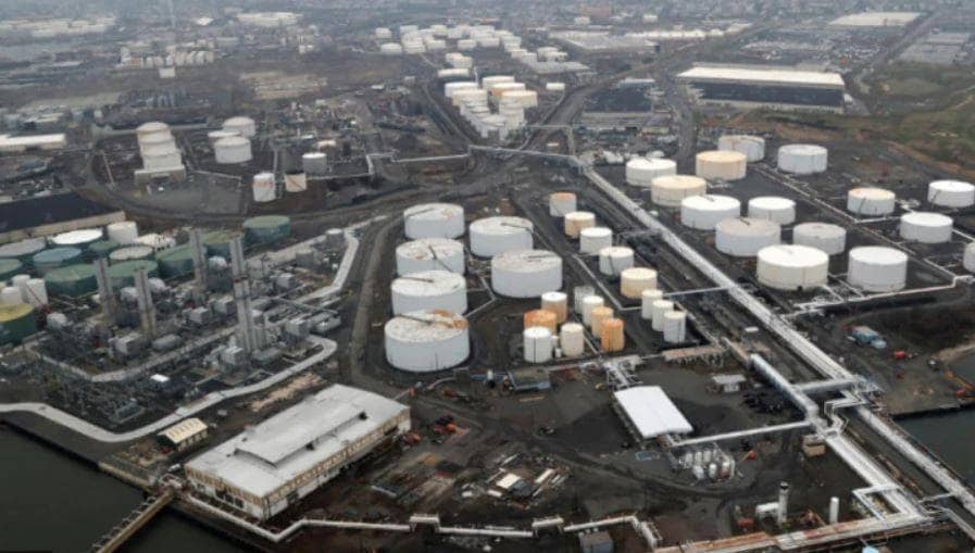 तेल रिसाव पर भड़के पुतिन, कारोबारी से पूछा- क्यों ना वसूला जाए सारा पैसा