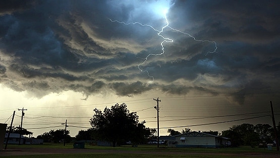 आसमानी बिजली के रिकॉर्ड: सबसे बड़ी-709 KM लंबी, सबसे लंबी चमक-16.73 सेकेंड