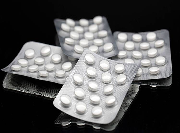 भारतीय दवा उद्योग के खिलाफ चीन की सीक्रेट चाल, डंप कर रहा ये दवा