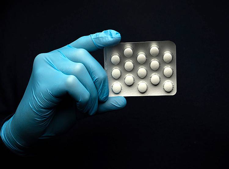 WHO ने रोका HCQ का ट्रायल, कहा- कोरोना में कोई लाभ नहीं