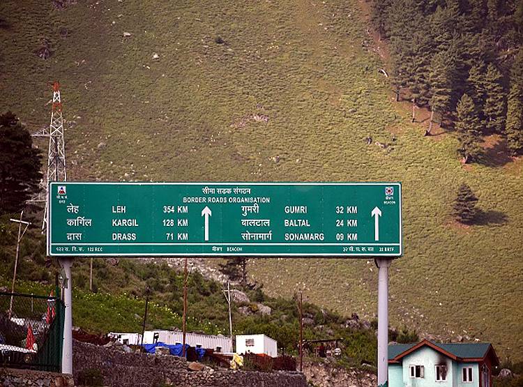 अब चीन की 'तीन मोर्चे' वाली चाल, कहा- भारतीय सेना कर रही सीमा पर विवाद