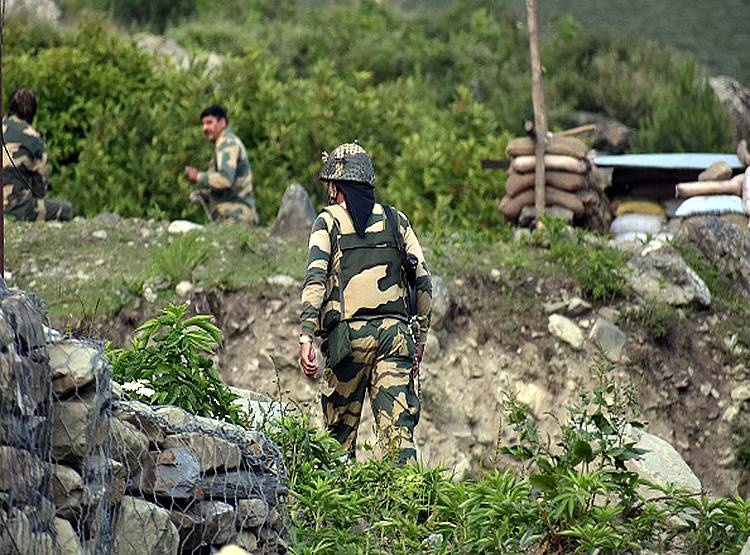 अब चीन की 'तीन मोर्चे' वाली चाल, कहा- भारतीय सेना कर रही सीमा पर विवाद