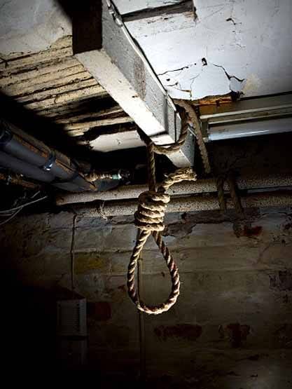 क्वारनटीन सेंटर में ‘भूत’, प्रवासी मजदूर ने की खुदकुशी की कोशिश