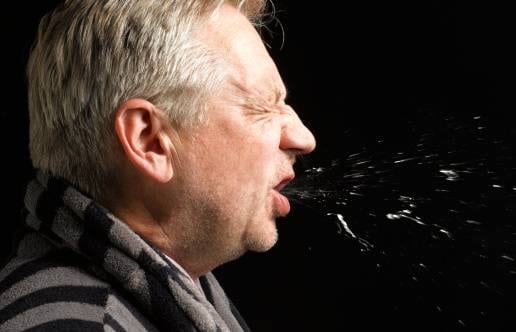 आंखों का रंग बदला तो रहें सावधान, कोरोना के हो सकते हैं शिकार