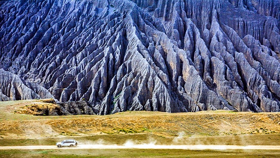 Daulat Beg Oldi: चीन को क्यों चुभ रही है दुनिया की सबसे ऊंची हवाई पट्टी