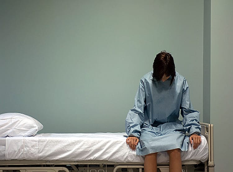 30 वर्षीय शादीशुदा महिला को इलाज के दौरान पता चला कि वह पुरुष है