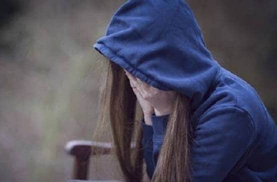 'सुशांत सिंह राजपूत की तरह दे दूंगी जान', इतना कहकर लगा ली फांसी