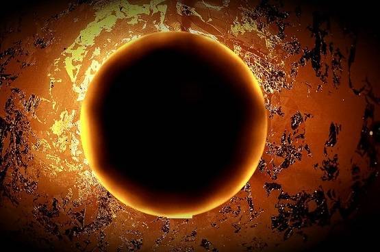 सूर्य ग्रहण आज, जानें किस राशि के लिए ज्यादा धनलाभ का योग