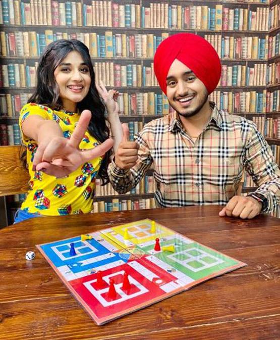 लॉकडाउन के बाद टीवी एक्ट्रेस कनिका मान ने शुरू की शूटिंग, देखें तस्वीरें