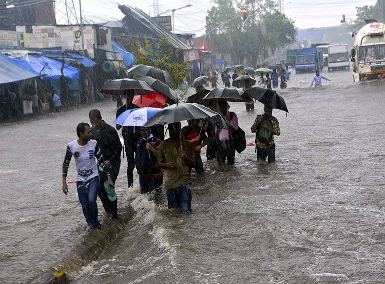 मॉनसून में 16 राज्यों में बाढ़ का खतरा! 123 बांधों में भरा है इतना पानी