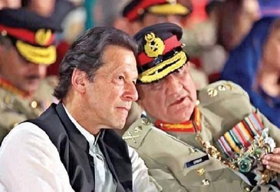 कश्मीर को दिखाया भारत का हिस्सा, PAK चैनल से दो अफसर बर्खास्त