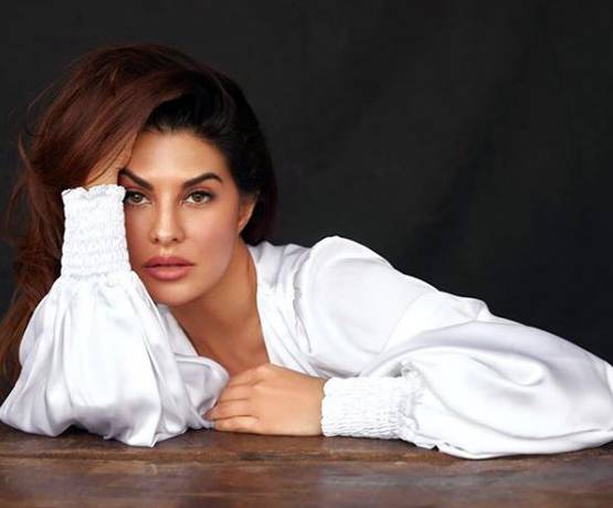 अमिताभ-आयुष्मान से पहले इन एक्टर्स ने किया OTT प्लेटफॉर्म पर काम, ऐसा हुआ हाल