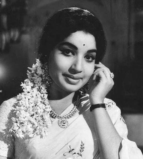 KRK बनाएंगे सुशांत की बायोपिक, इन बॉलीवुड सेलेब्स पर बन चुकी है फिल्में