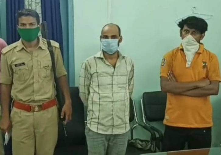 खुदाई में मिला 800 साल पुराना 'खजाना', बेचने निकले तो पड़ गया महंगा