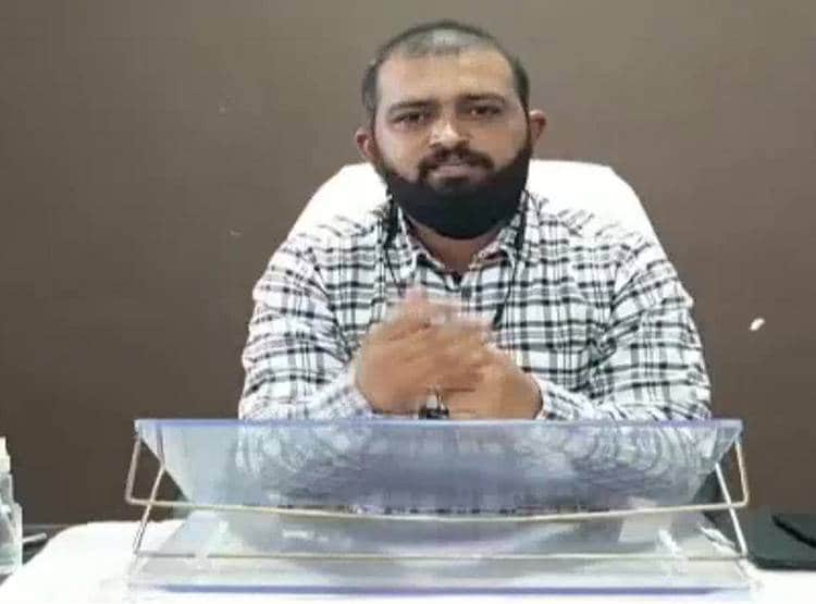 अचानक लाल हुआ लोनार झील का पानी, वैज्ञानिक हैरान, देखने उमड़ी भीड़