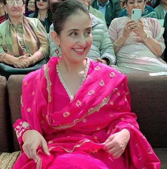 दादा नेपाल के PM- पिता मंत्री, राजनीतिक घराने से मनीषा कोइराला के ताल्लुक