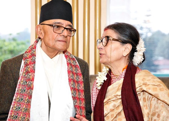 दादा नेपाल के PM- पिता मंत्री, राजनीतिक घराने से मनीषा कोइराला के ताल्लुक